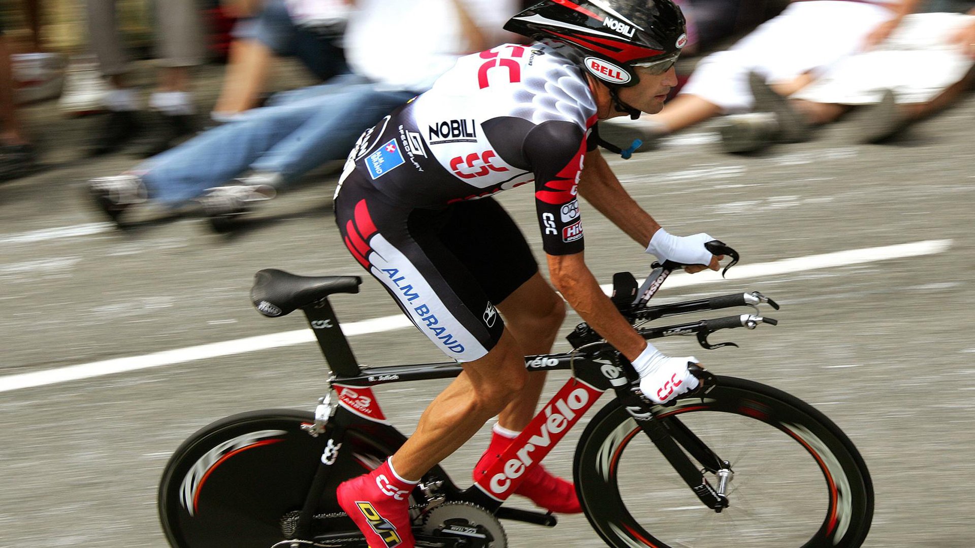 活塞打穿湖人,保罗成为关键先生