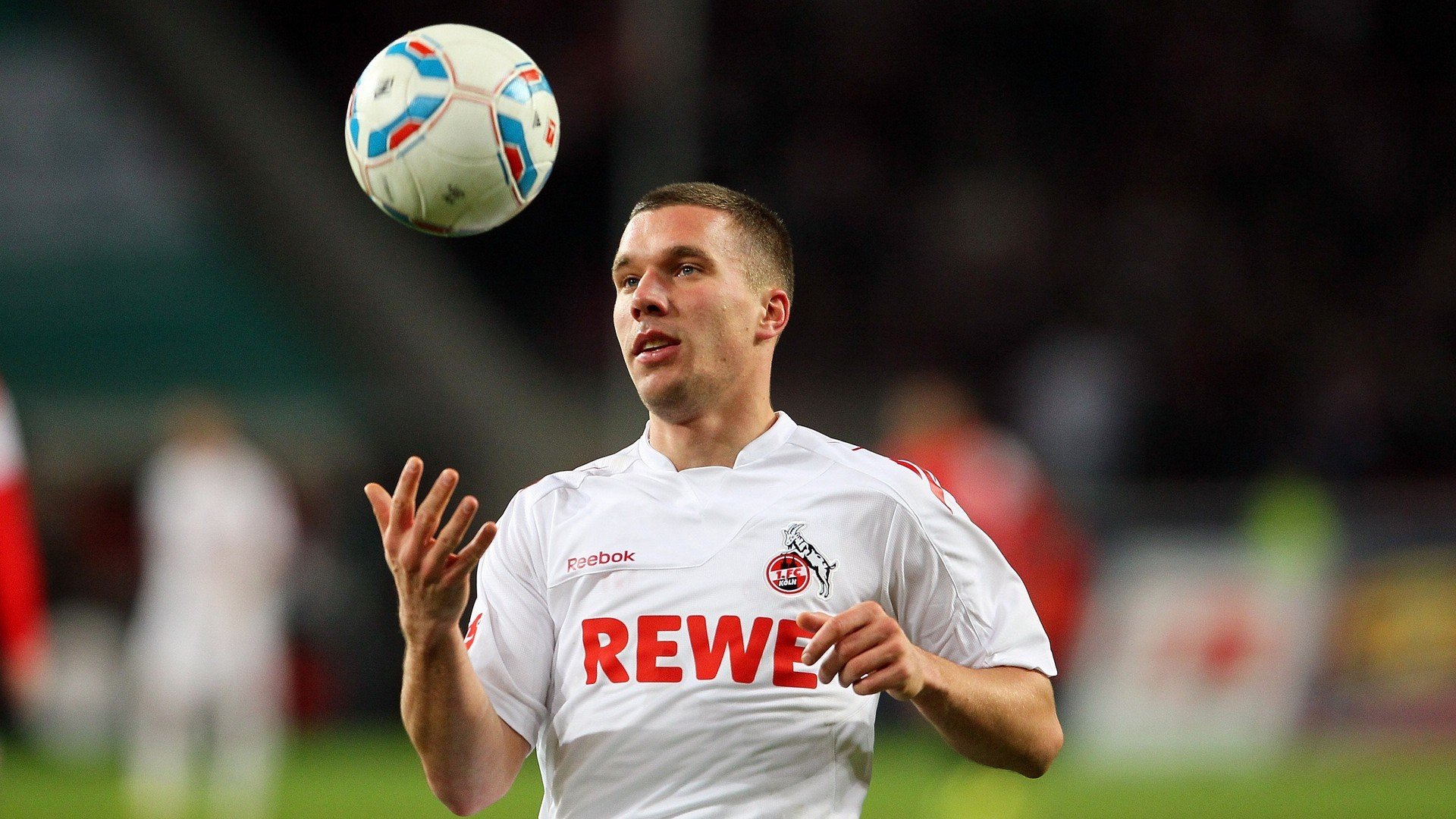 神锋破晓，本泽马欧冠终局之战，以全程高能铸就王冠